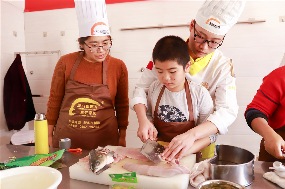 2018��������������ѧУ������ѵ�����չ�