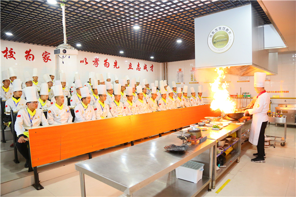 �����¶������ѧУ