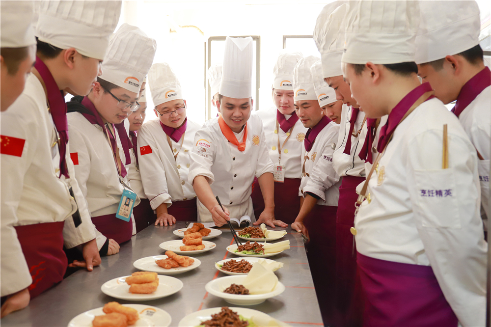 ��⿾�Ӣ��Ʒ����