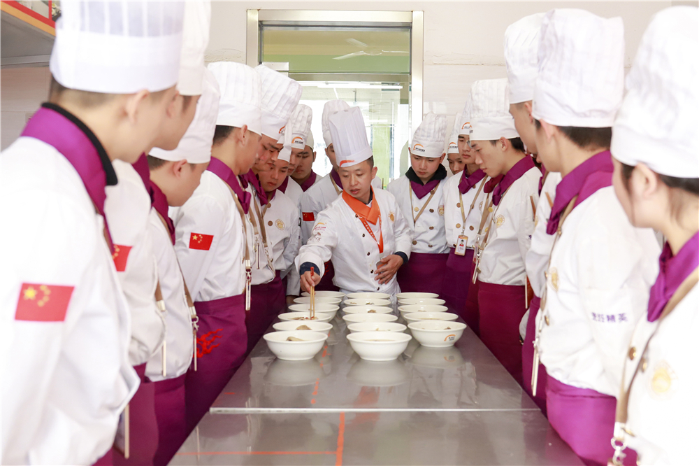 ��⿾�Ӣ��Ʒ����