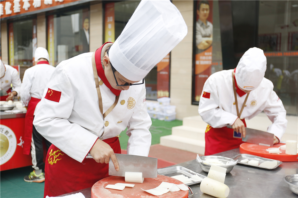 ���˵����׶ο���