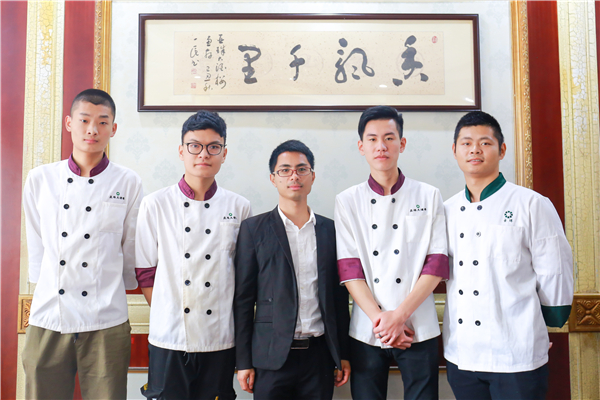 �����¶������ѧУ