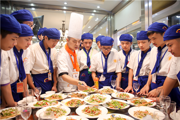 �����¶������ѧУ