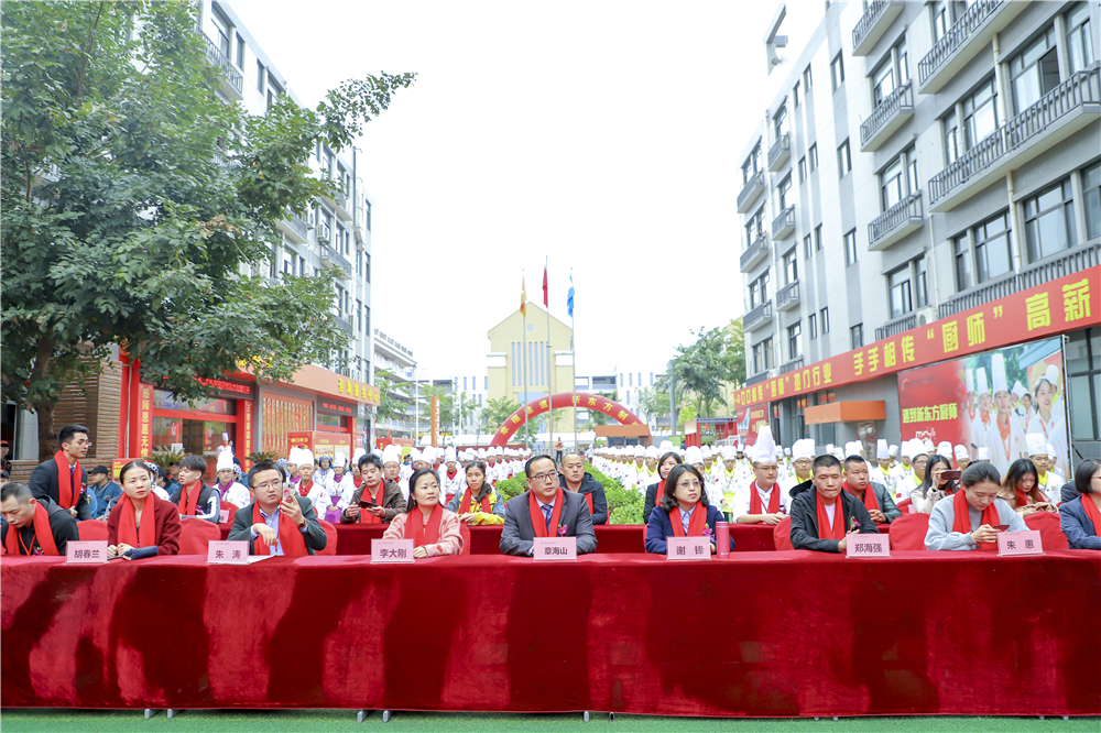 ��ȷ�Ϲ���������ǶԵ��ˡ�У����������ߵ��Ľ�У԰˫ѡ��