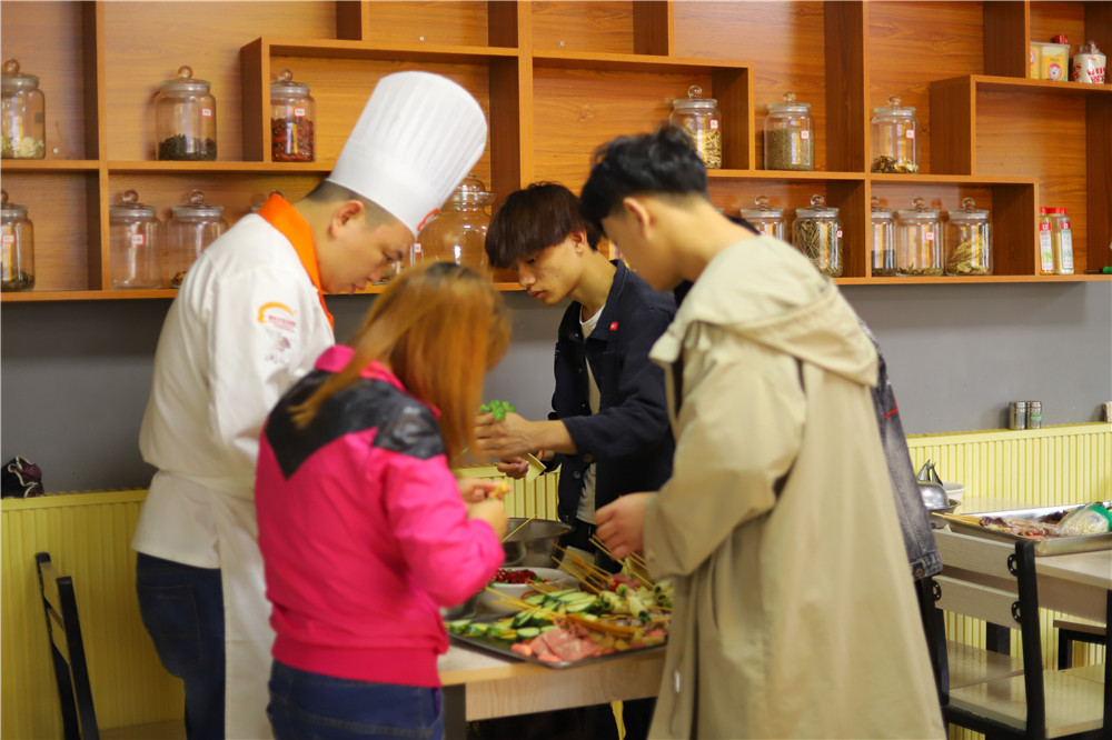 3��24�մ�ҵС�������