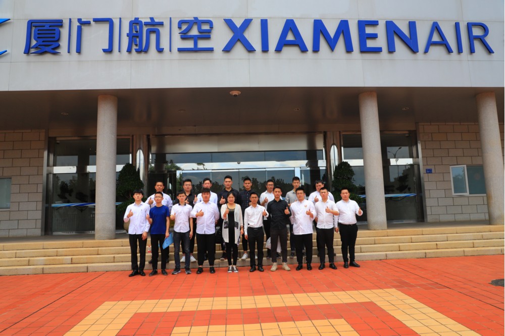 �ú����������