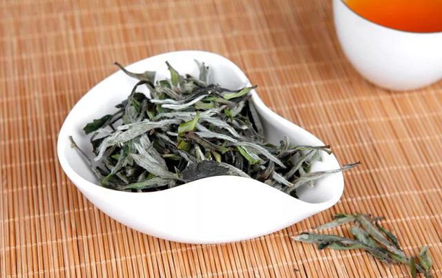 ���������ߴ��ϵ�ĸɻ����������̲�ڸ��ܱȶ��ָ߳�һ�