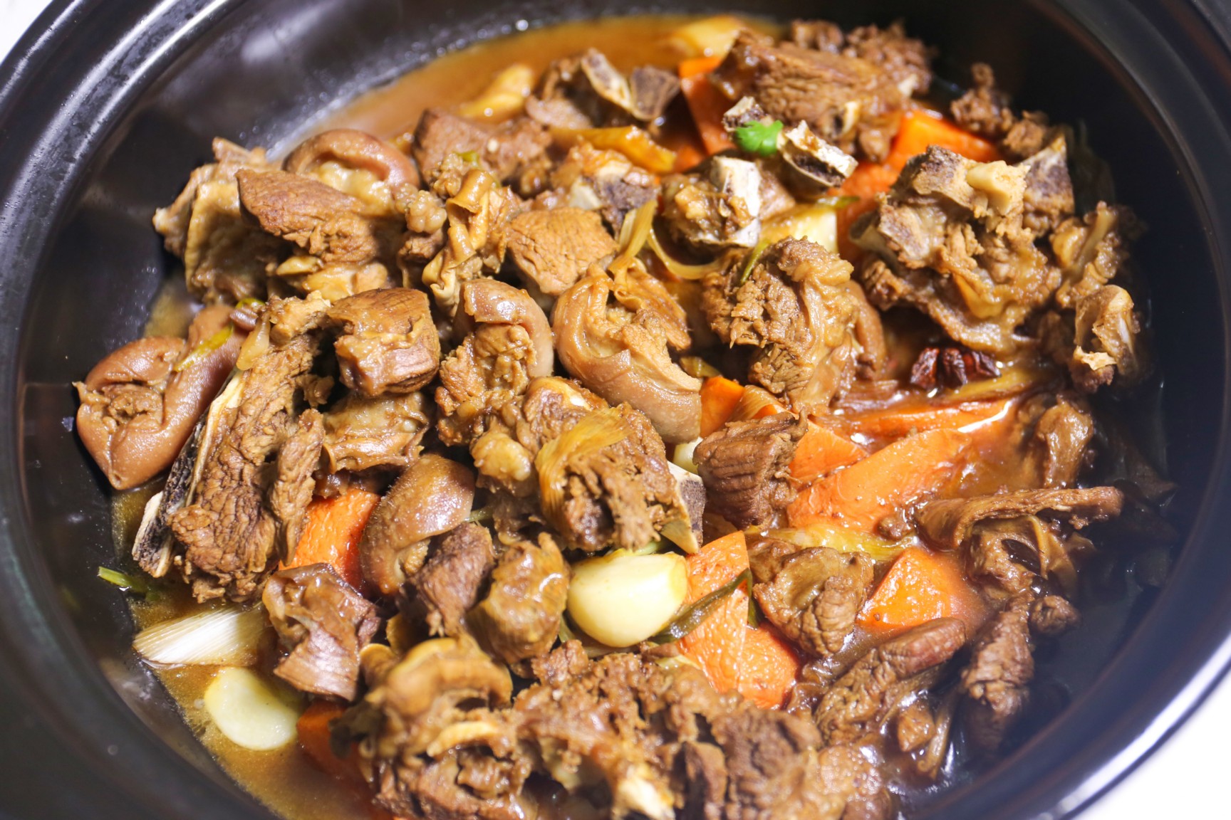 ����������