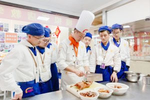 ����ܳ����Ͽ�