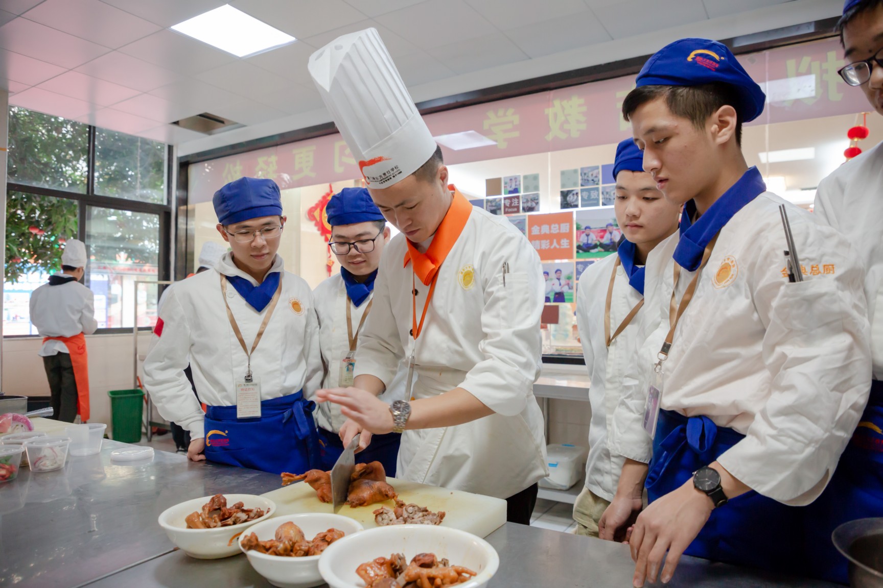 ����ܳ����Ͽ�