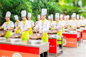 ���������¶���ѧ��ʦ��רҵ������ôѡ