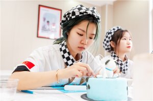 �ú決�������������Ŀ���~