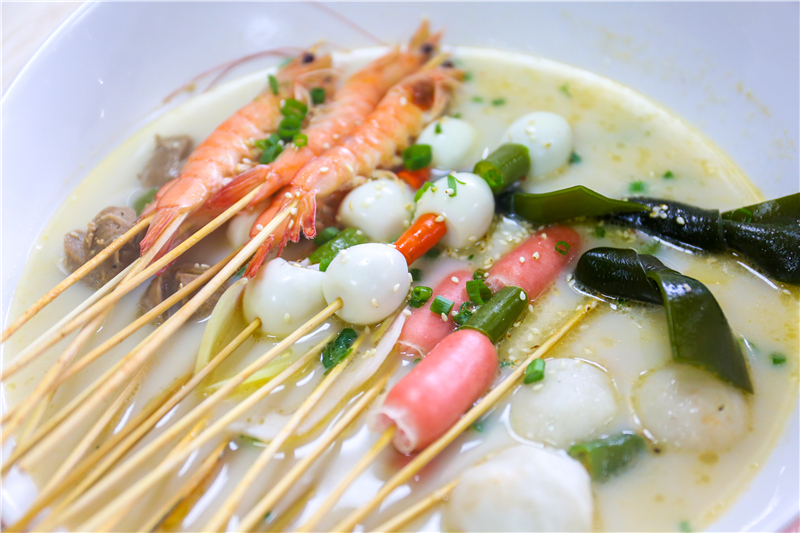 ��ɫˮ��С��