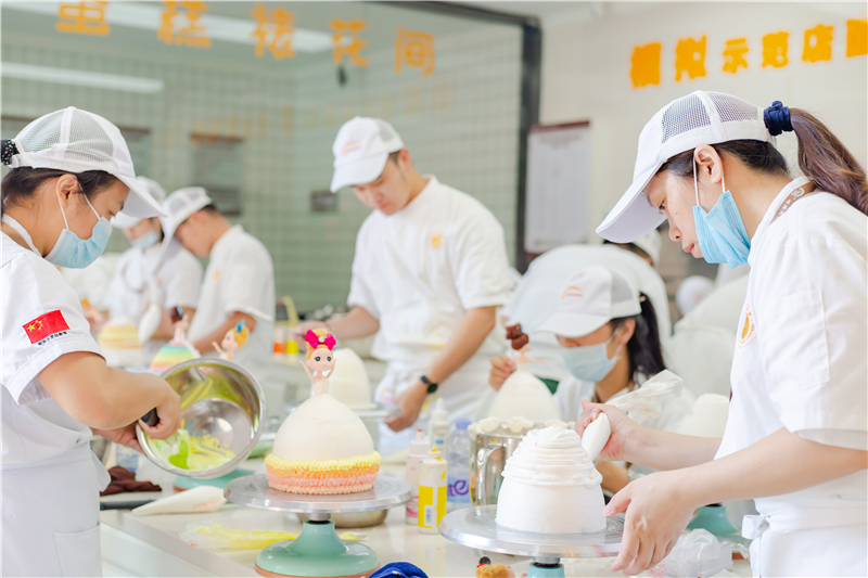 �����¶������ѧУ