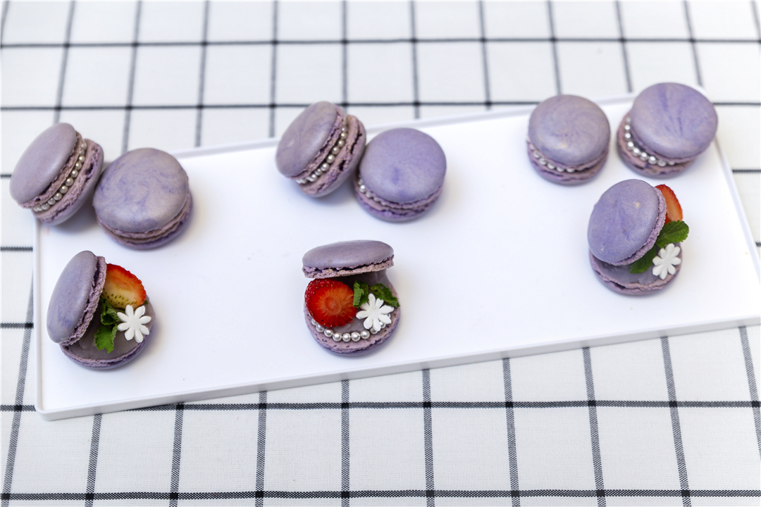 ��ɫ������