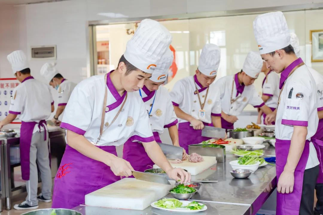 �߿���ҵ�������Ƿ���׼���ø���ı�ѡ�ƻ���