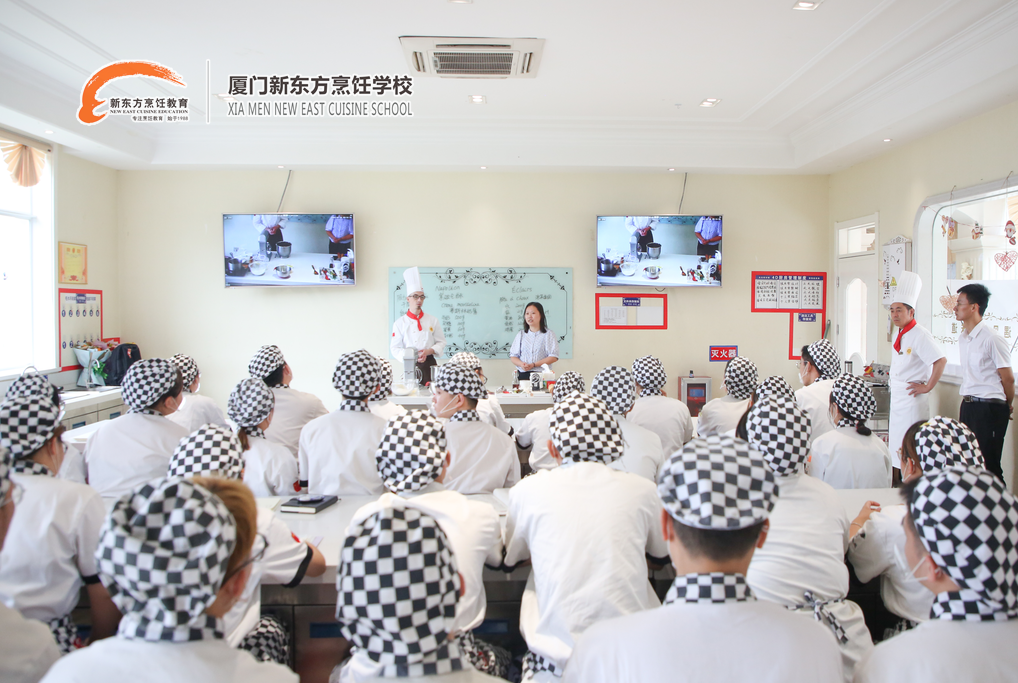 �決ѧͽ���Լ�ѧ�����Ĳ������ģ�һ�ĸ�����~