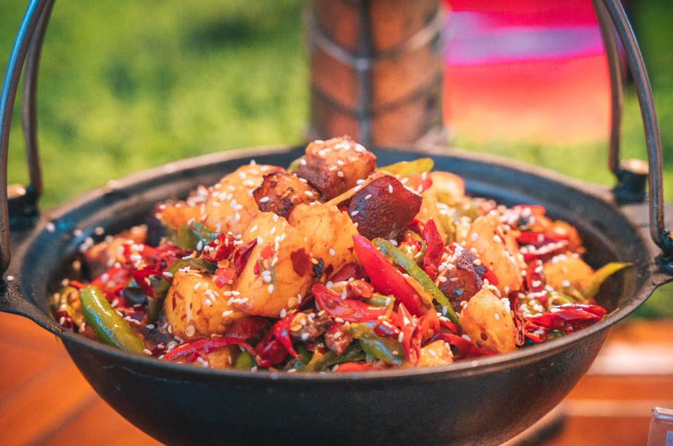 һ���������¶����в�ѧ����Ʒ