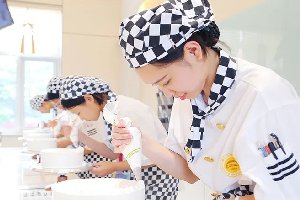 2022�꣬û������ѧ�����ߡ���ת�е�Ů�����ʺ�ѧʲô��