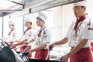 �����б�ҵ��ѧʲôרҵ׬Ǯ�࣬�Ҹ��иߣ�