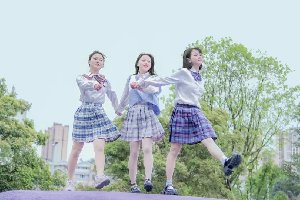 @������&��ͬѧ��һ���������¶���ѧ������׷������δ����