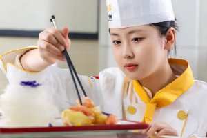 �ȡ����˸��򡹵ڶ��ظ��������ǣ��ӡ���ͭ���������ߡ�