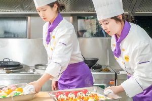 ������Ѯ�˻���תѧ����תѧ���ĸ�ѧУ�ã�