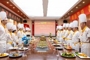 ��ʦְ������ح�����¶������ѧУ��ʦ�ǵĿ����ֳ���ʲô���ӵ�