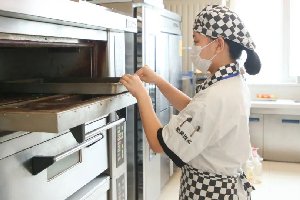 ��У԰����á���㡱�򿪲�һ���������¶���