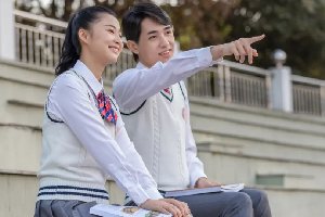 ����ƫ����������ʶְУ���������ְУ������������~