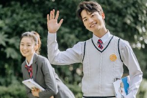 �㻹��Ϊѡ����ְУ��������ƪ���¸����