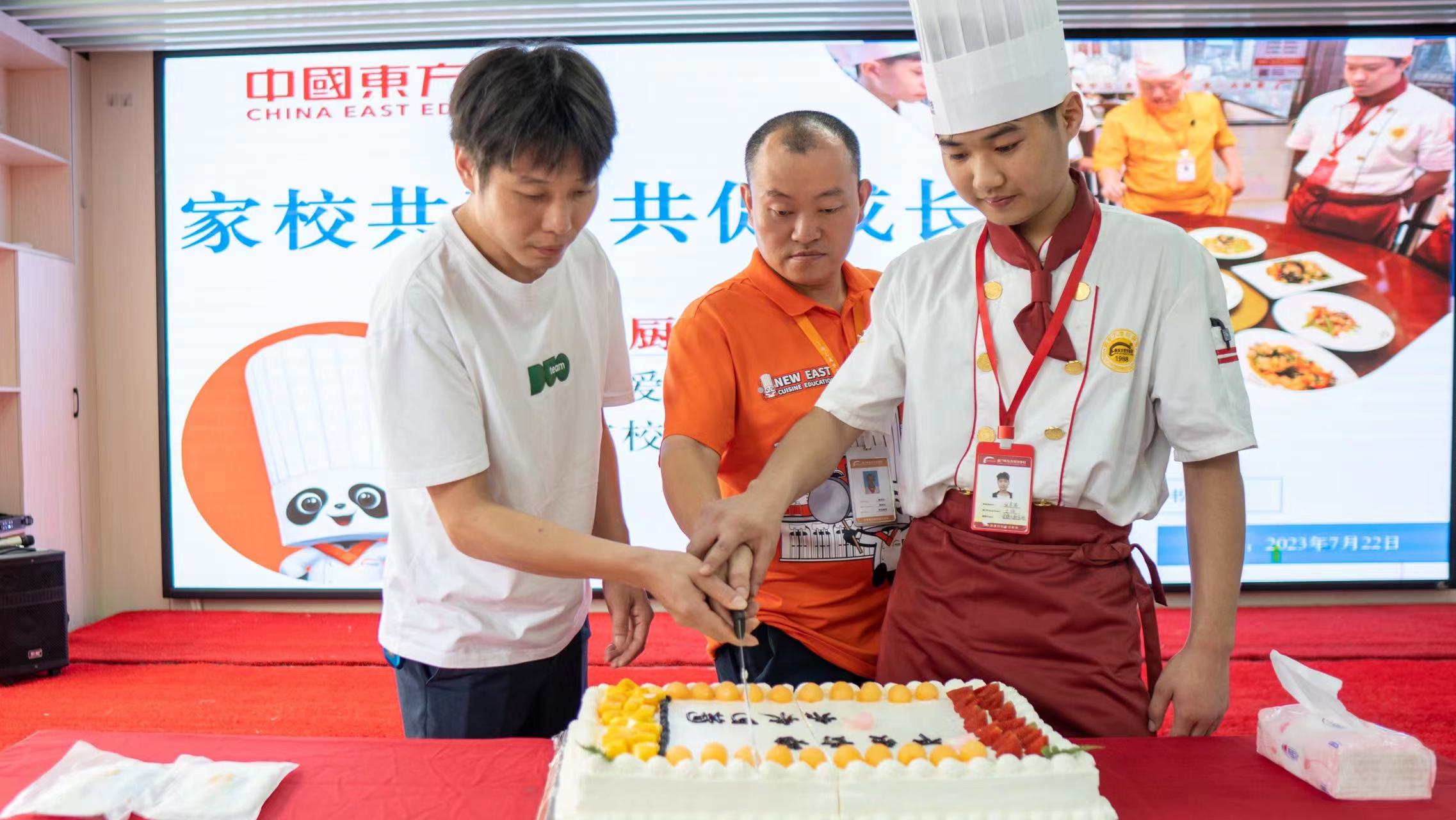 �Լ���֮�⣬��������ǰ�̣������¶����ҳ���֤���ֳ�ֱ����