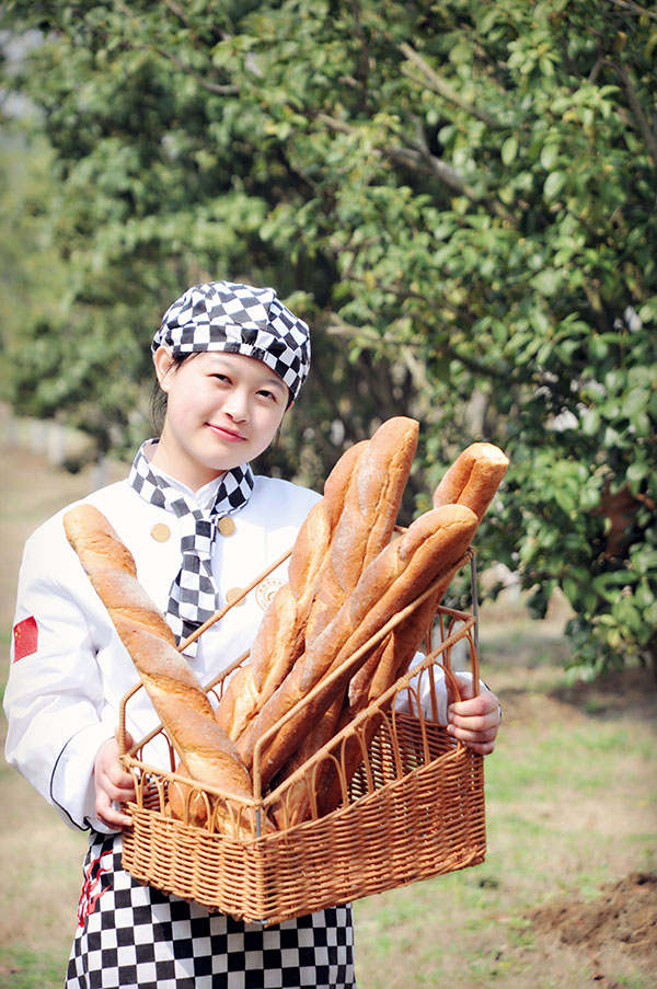 ��������Ȥ�������¶����龰ʽ��ѧ��ȫ�̶���ʵ�٣�