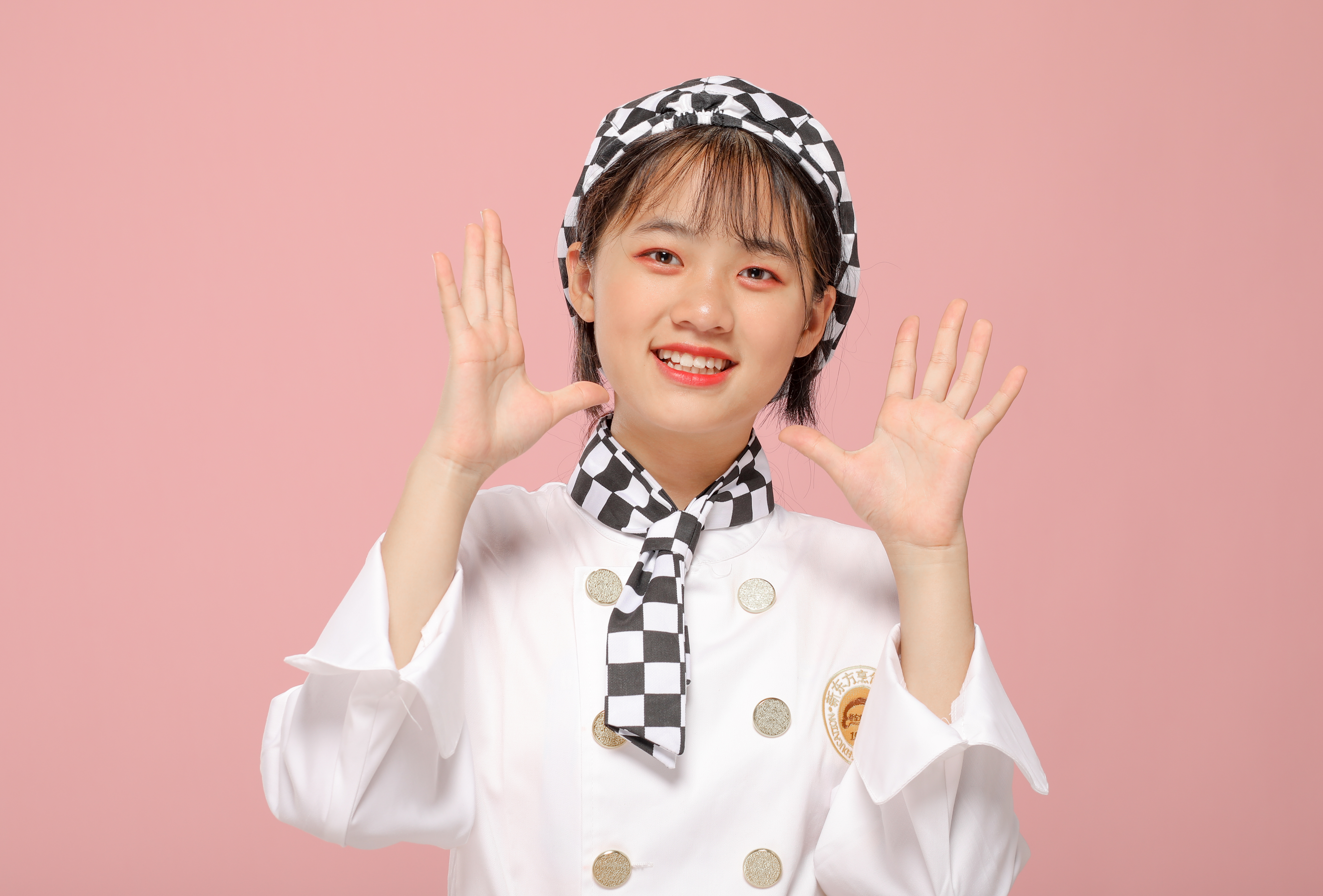 �������������ǵ�ƴ��ࡰУ԰���