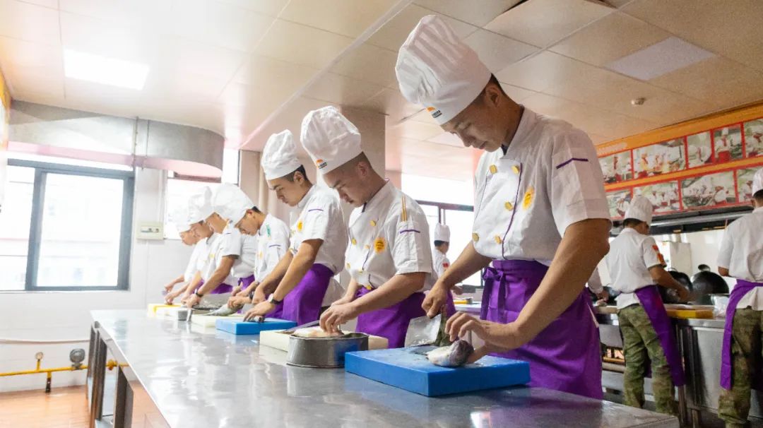 ϲ���������¶������ѧУ���϶�Ϊ����ʡ2024�����۾���ְҵ����