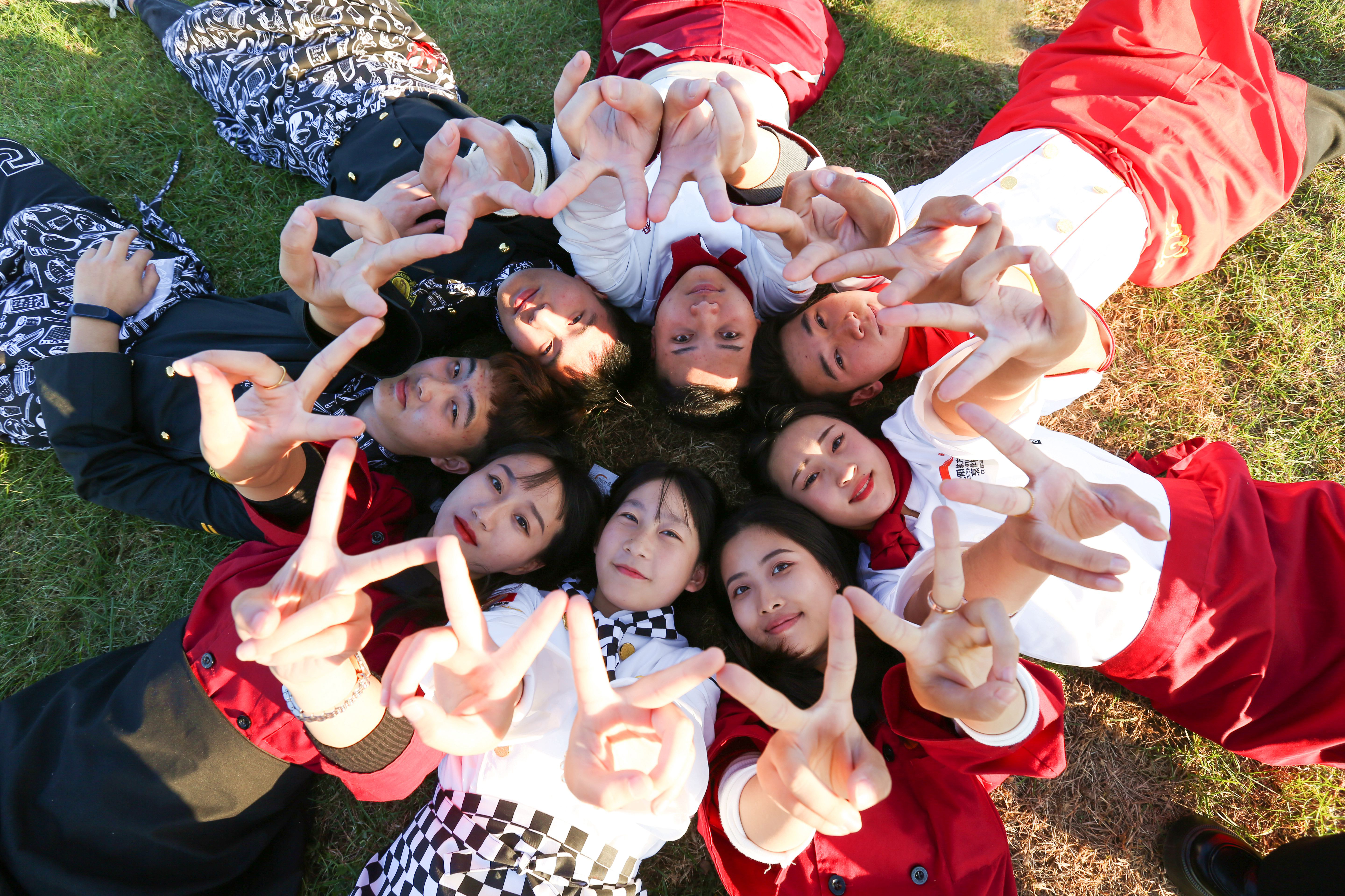 Ϊʲô�ɼ�һ��ĳ���ѧ��Ҫ��ǰ��У���ҳ��ؿ���