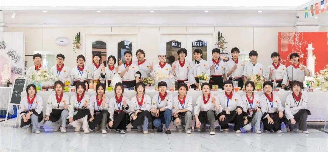 �����İͣ�����������¶���ѧ�ӵĶ�����