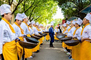 �������ã������¶���У԰����Ҳ̫��Ȥ�˰ɣ�