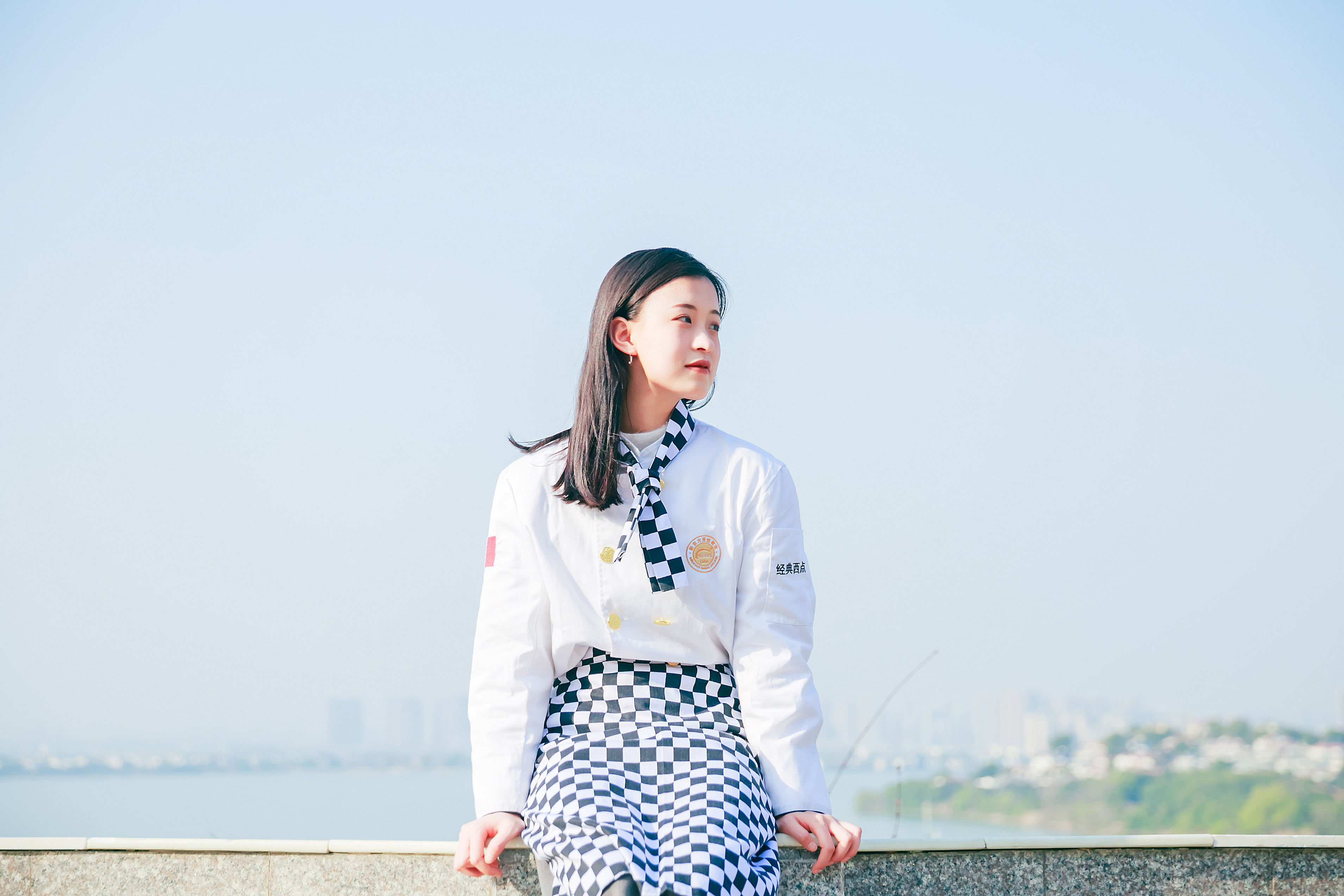 �����к���ѧ����ȥ��תѧ��ְУ�Ƿ�Ϊ����֮ѡ��