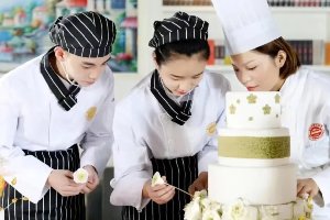 00�������ѧУ|˦���Ļ��Σ����ˢ�⣬����ʳ�н����ɳ���ϲ��