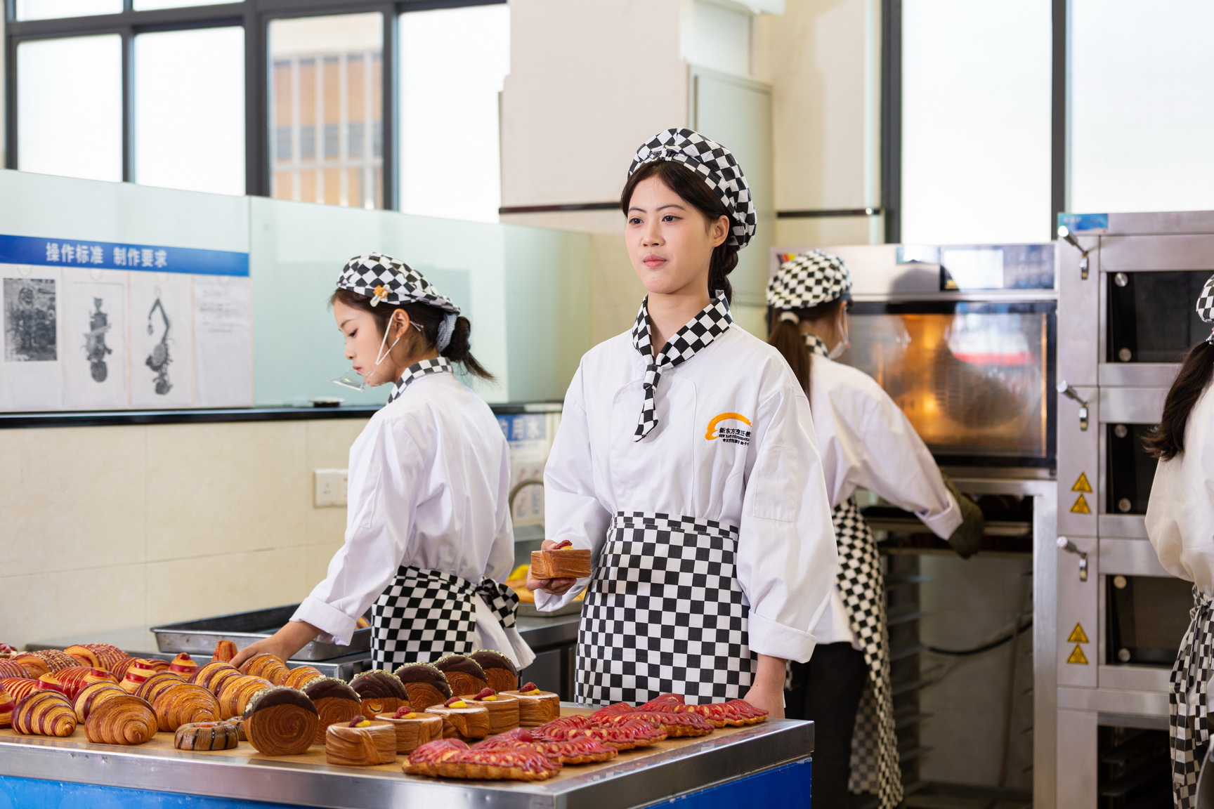 ���б�ҵѧ���㣬�ô���̫���ˣ�