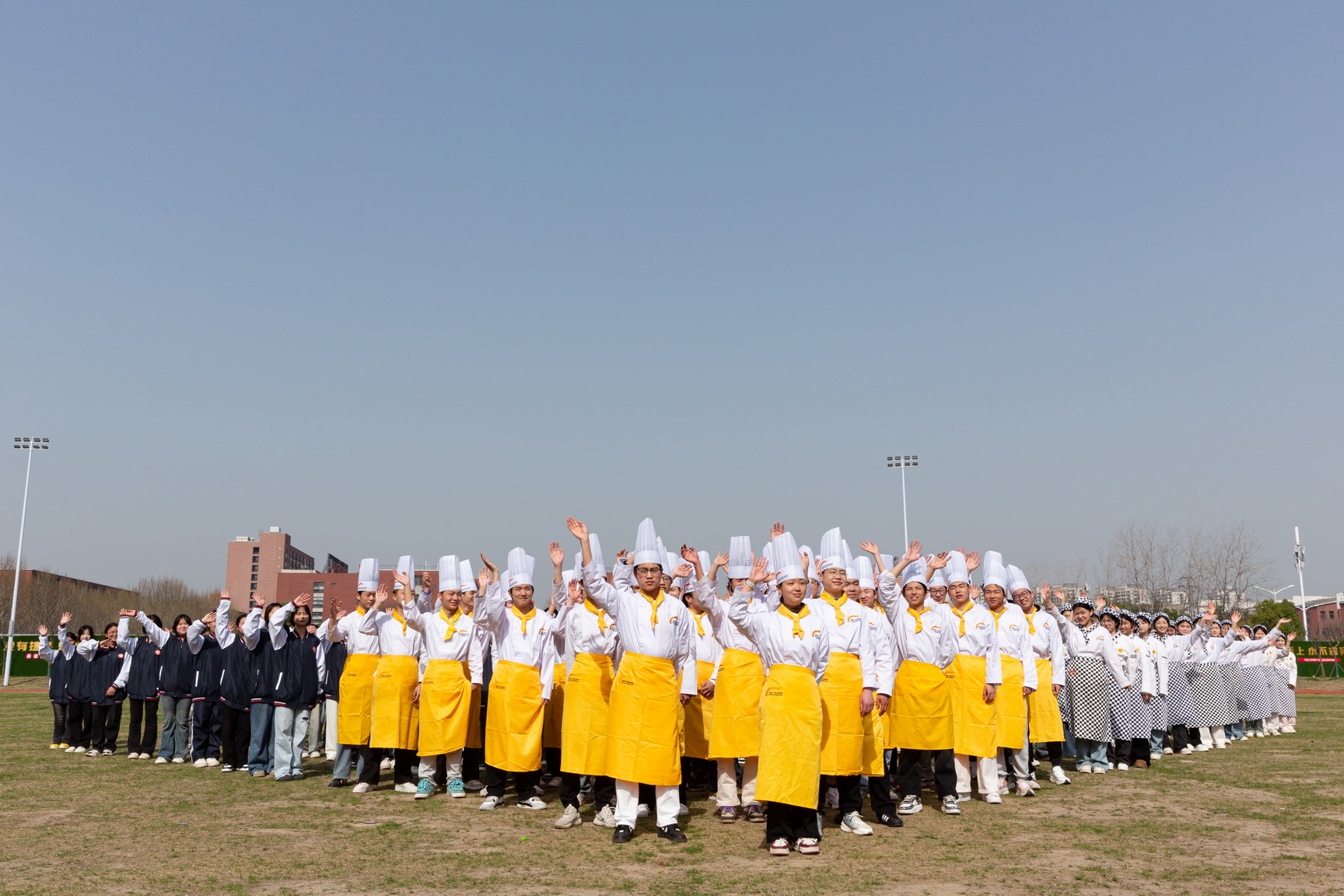 ֱ������ְУ����������¶�����ÿһ֡�����Ȱ���