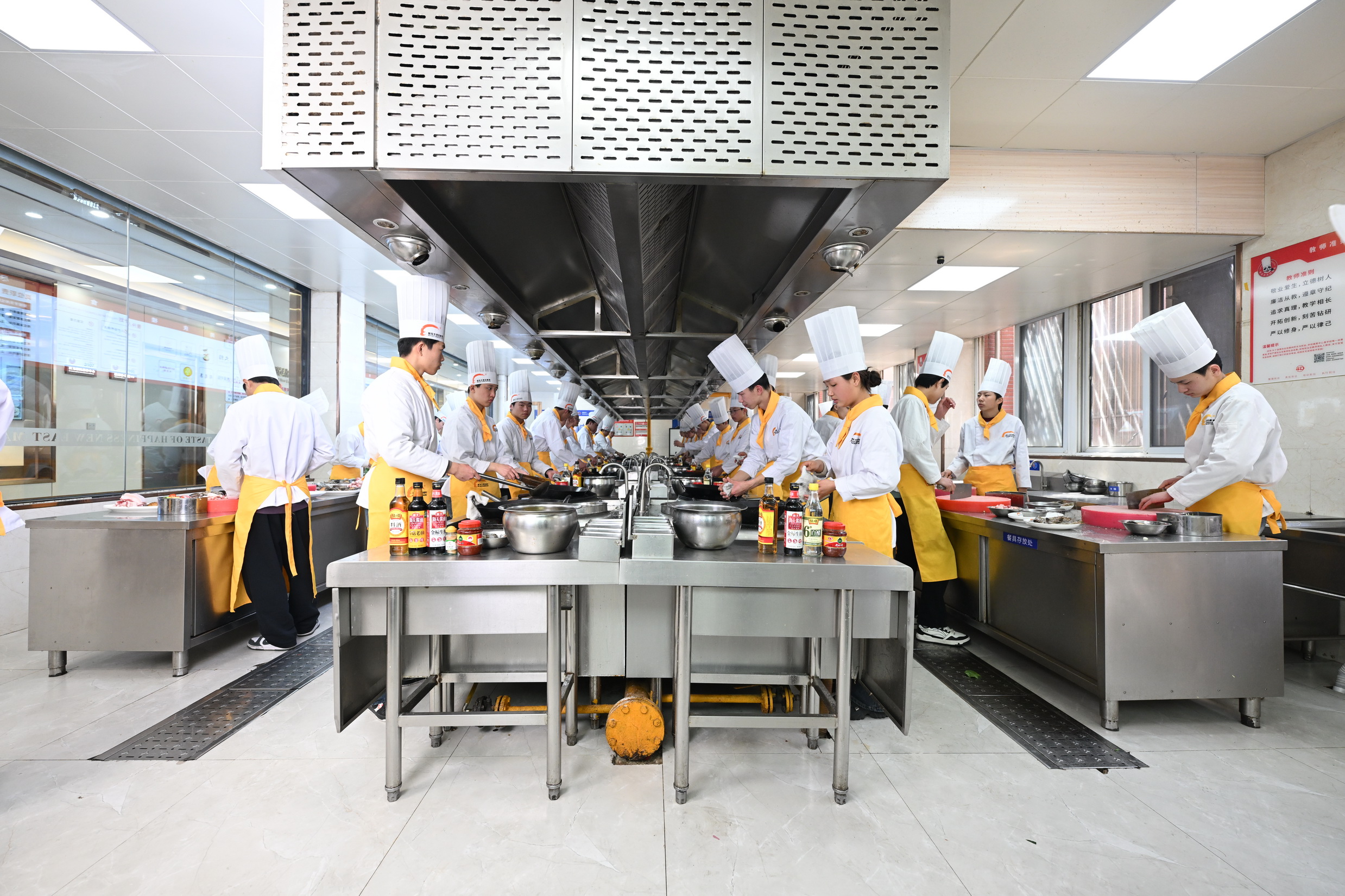 ���أ��������¶�����ѧ�Ӷ�����Щ��仯��