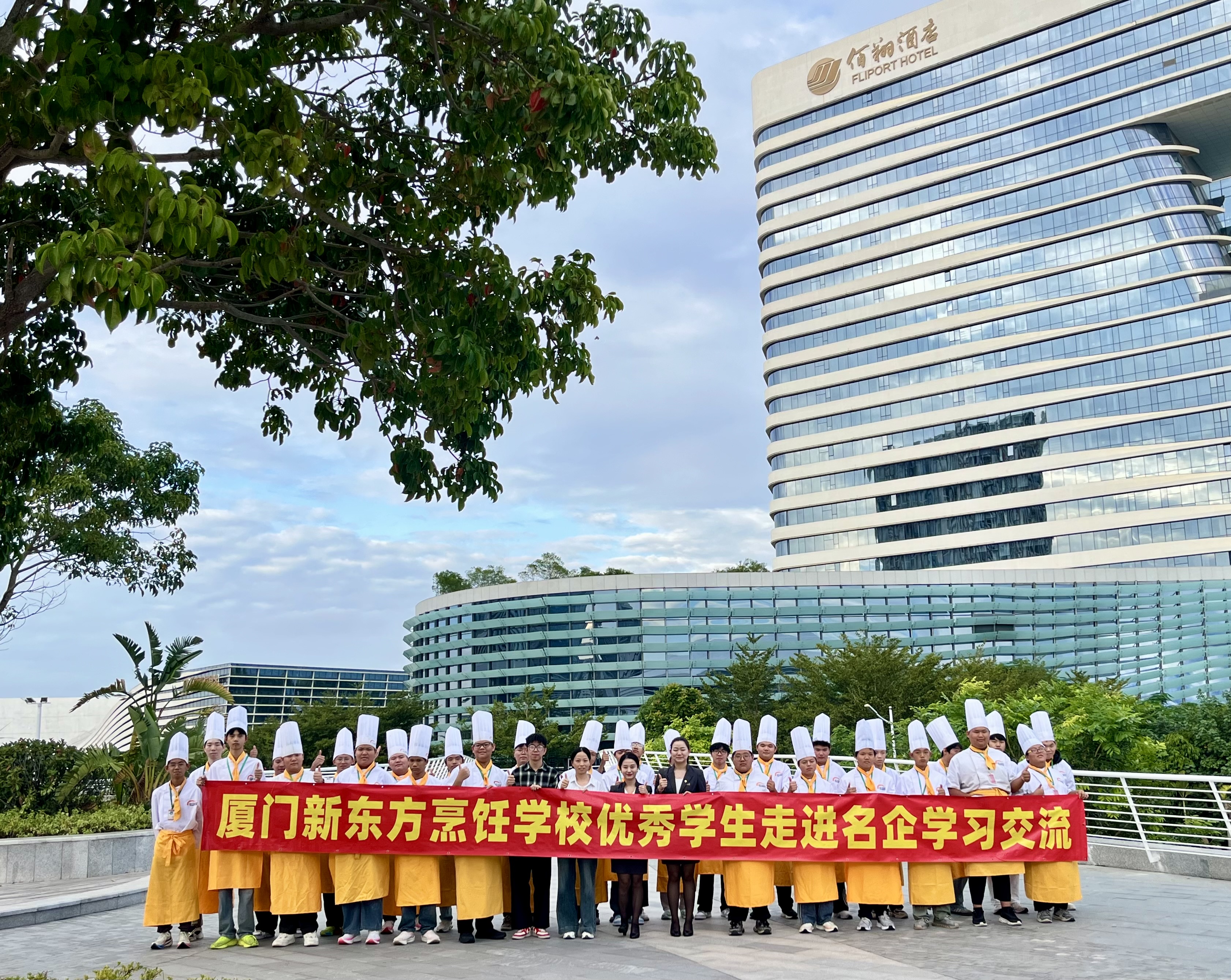 ����ҵ��ѧ����Уѧ���߽����Ű�����ͨ�Ƶ����������Ļ�����ȷְ