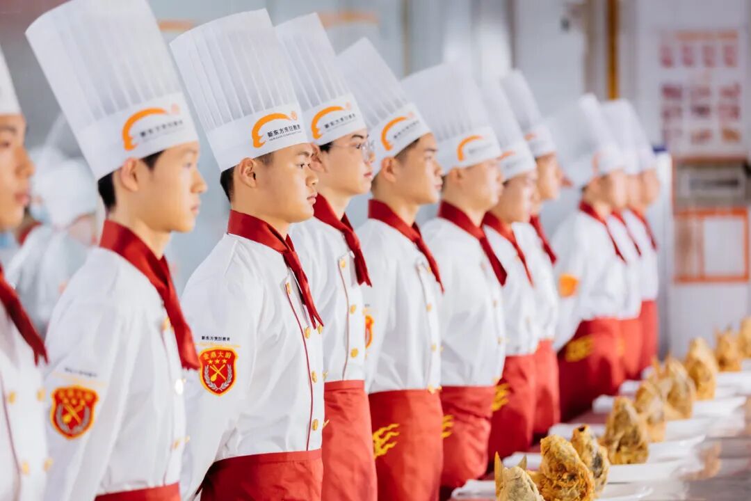 ���������������¶���ѧ��ʦ�����������С��ѧ������֮·