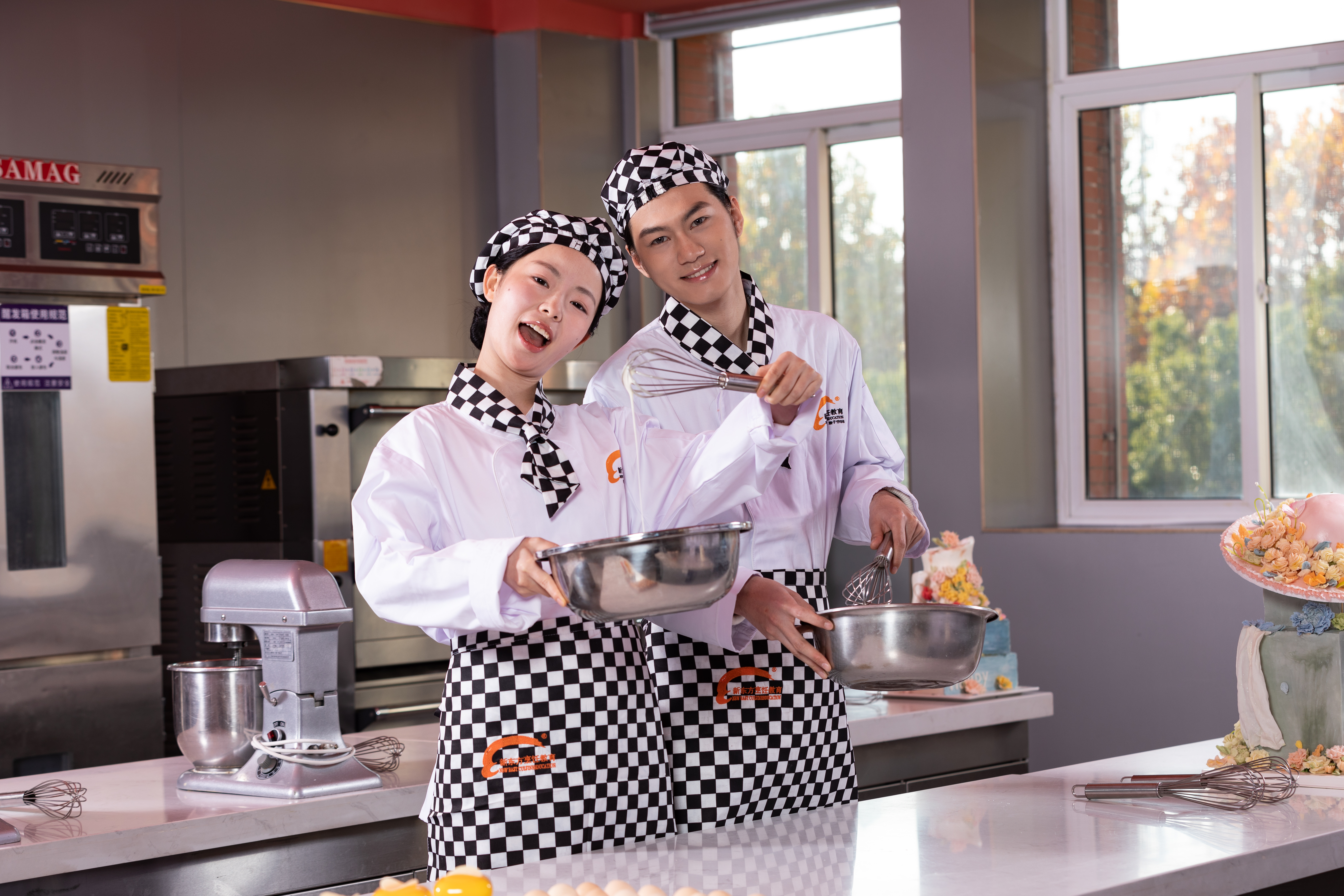 ������0����ѧ�決���ؿ�ʵѵ�����岿��������������·��