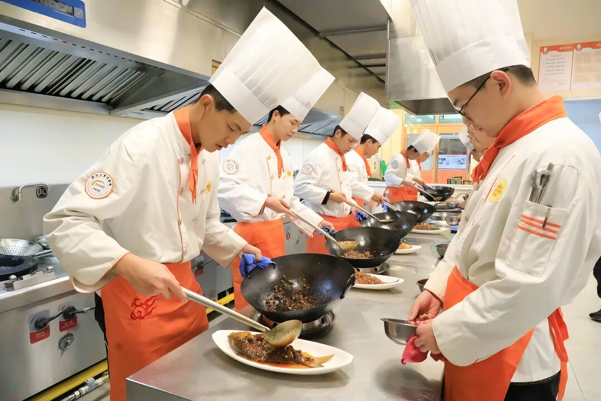 Ѱ�������¶���У԰��ġ�����������