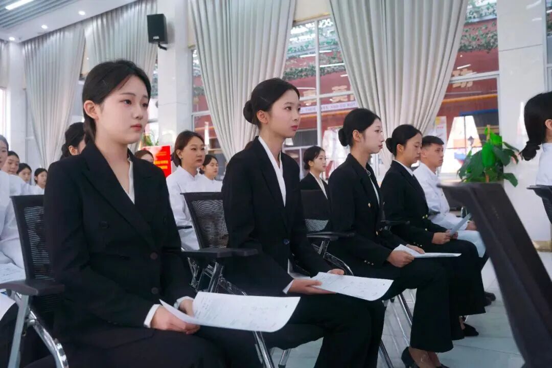 ���߿����ؿ����ͷ��ϴ�ר���������ʲô��ҵ��