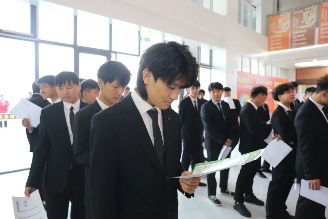 入学才懂:厦门新东方的就业服务,真的和别的学校不一样
