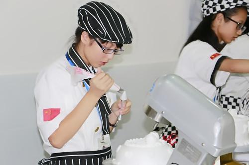 �����¶������ѧУ